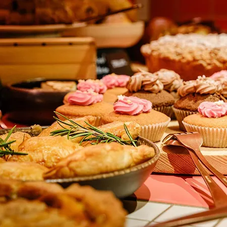 Tandem - Boutique 4*