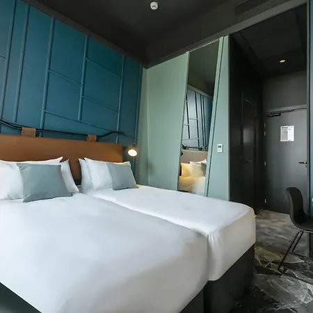 Tandem - Boutique 4*