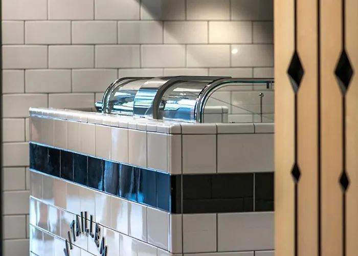 Tandem - Boutique 4*