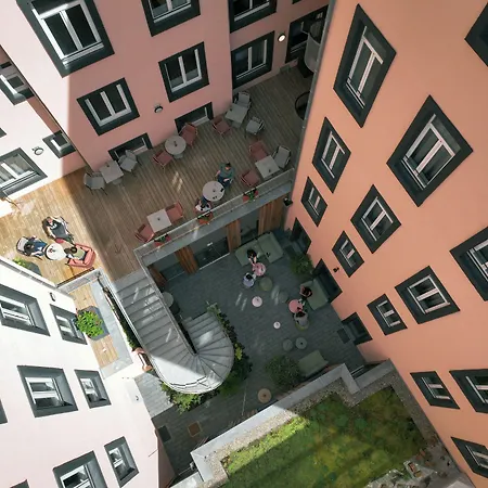 Tandem - Boutique 4*